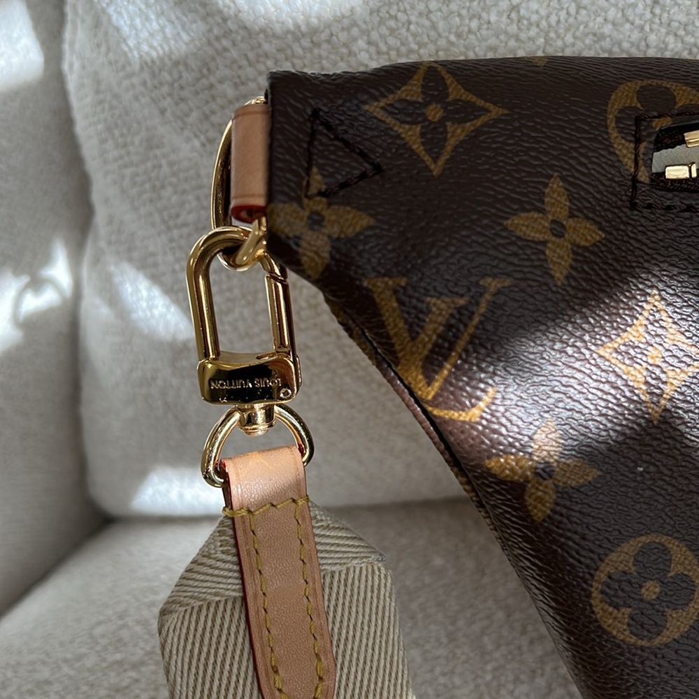 ❌SOLD❌LV High Rise Bumbag Full Set - Picture 6 of 8